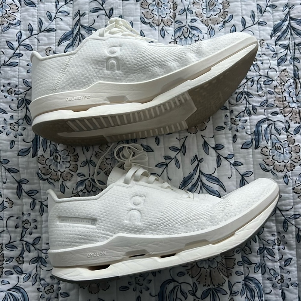 CloudNeo - Cloudtech Cyclon OnCloud Shoes